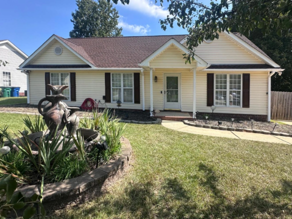 Charming and Spacious Home for Rent